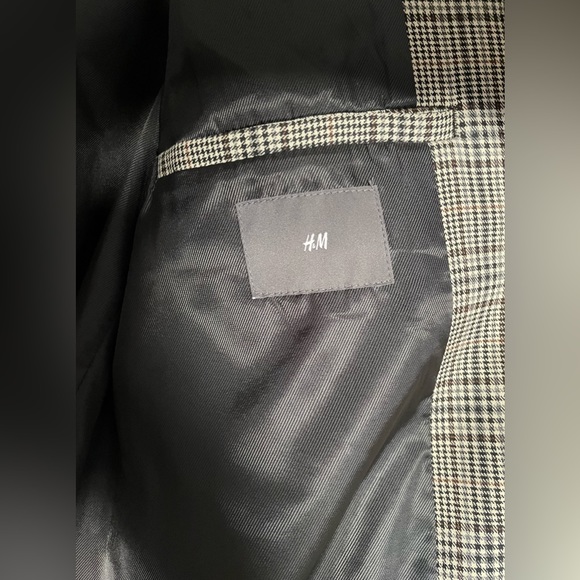 H&M Trench Coat - Picture 6 of 6